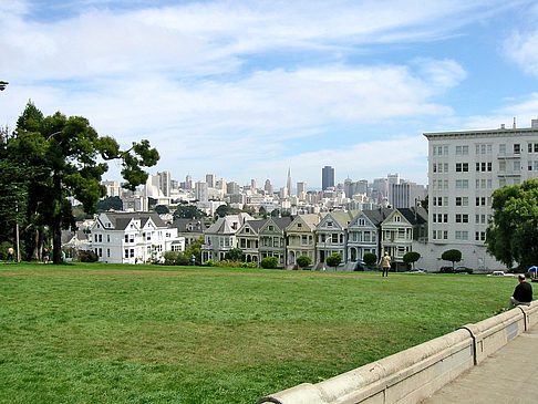 Alamo Square