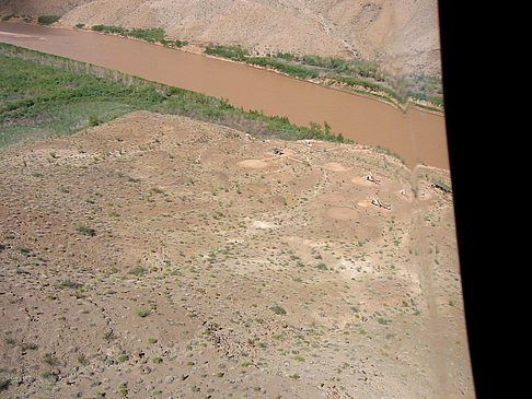 Per Hubschrauber im Grand Canyon